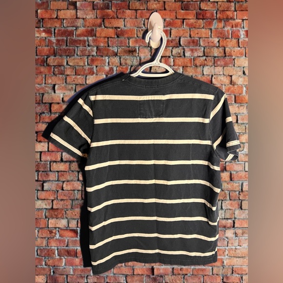 Abercrombie and Fitch Size L Muscle Shirt - Picture 2 of 3